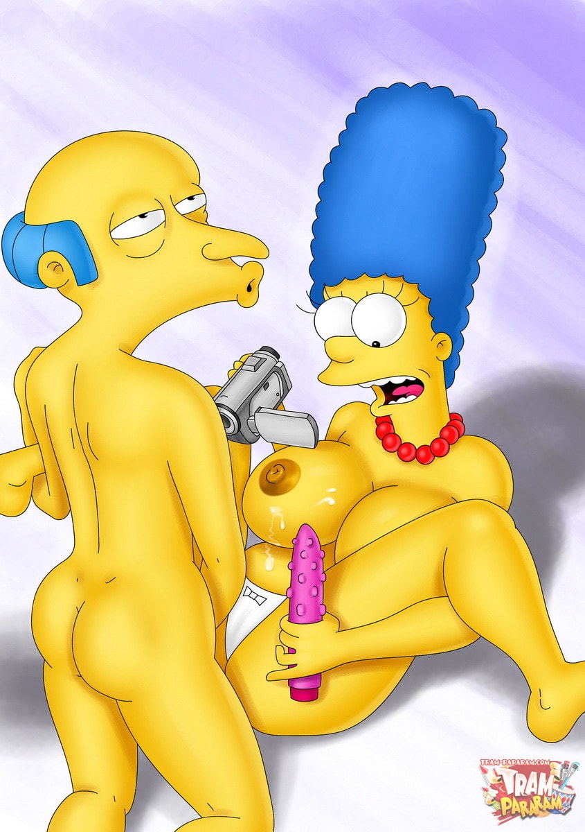 Tram Pararam 🍆❤️🤤 - Marge Simpson's hooters get covered in spunk